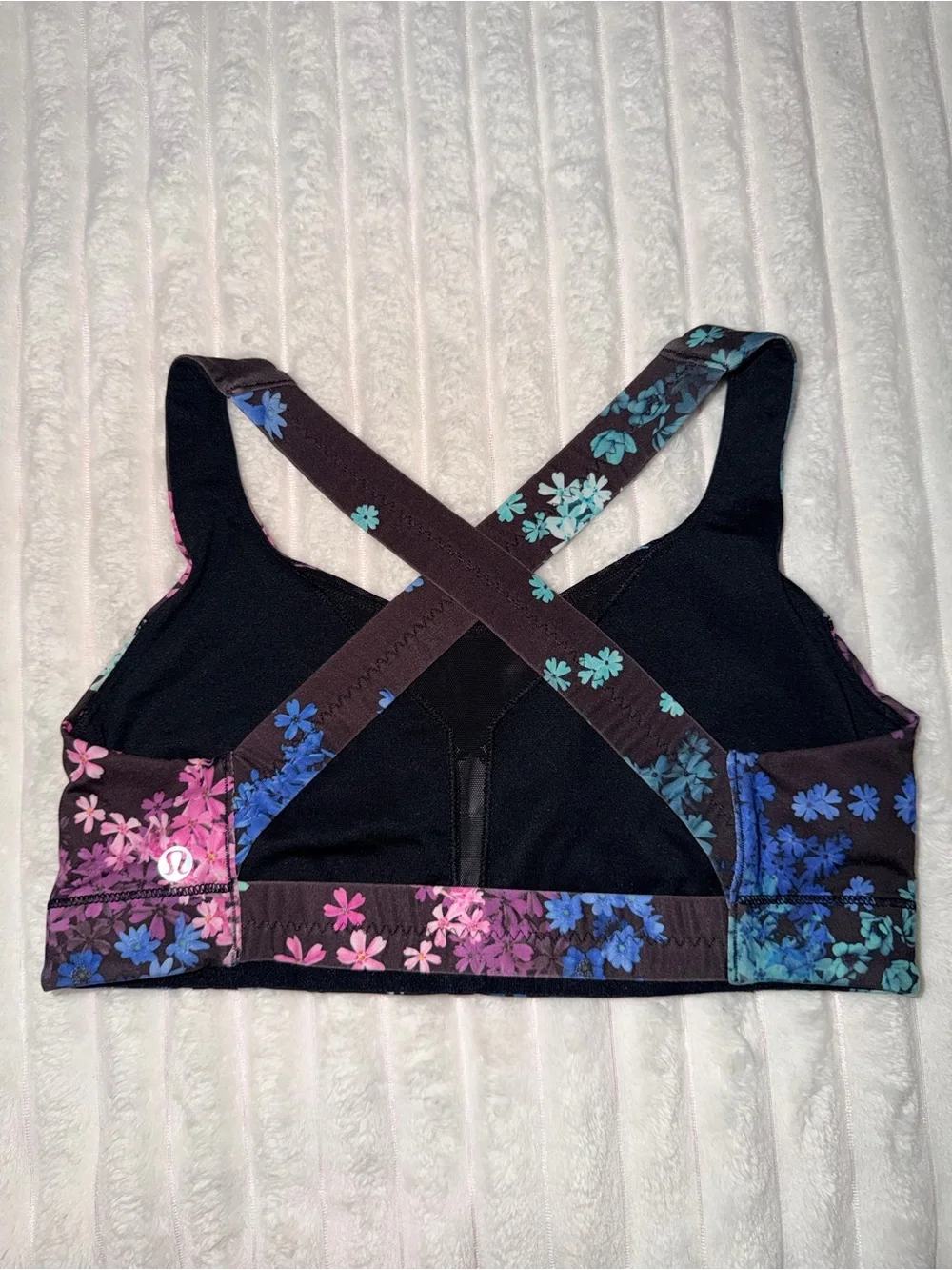 Lululemon In A Flash Bra in Petal Pop Multi / Black | Size 8